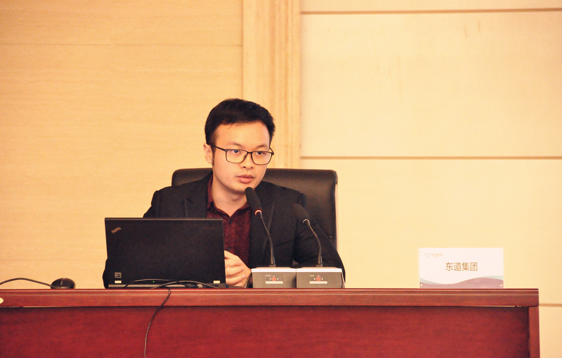 2018年“襄投·襄知”第二十四期:17吃瓜
品牌基础及VI视觉3.jpg 2018年“襄投·襄知”第二十四期:17吃瓜
品牌基础及VI视觉3.jpg