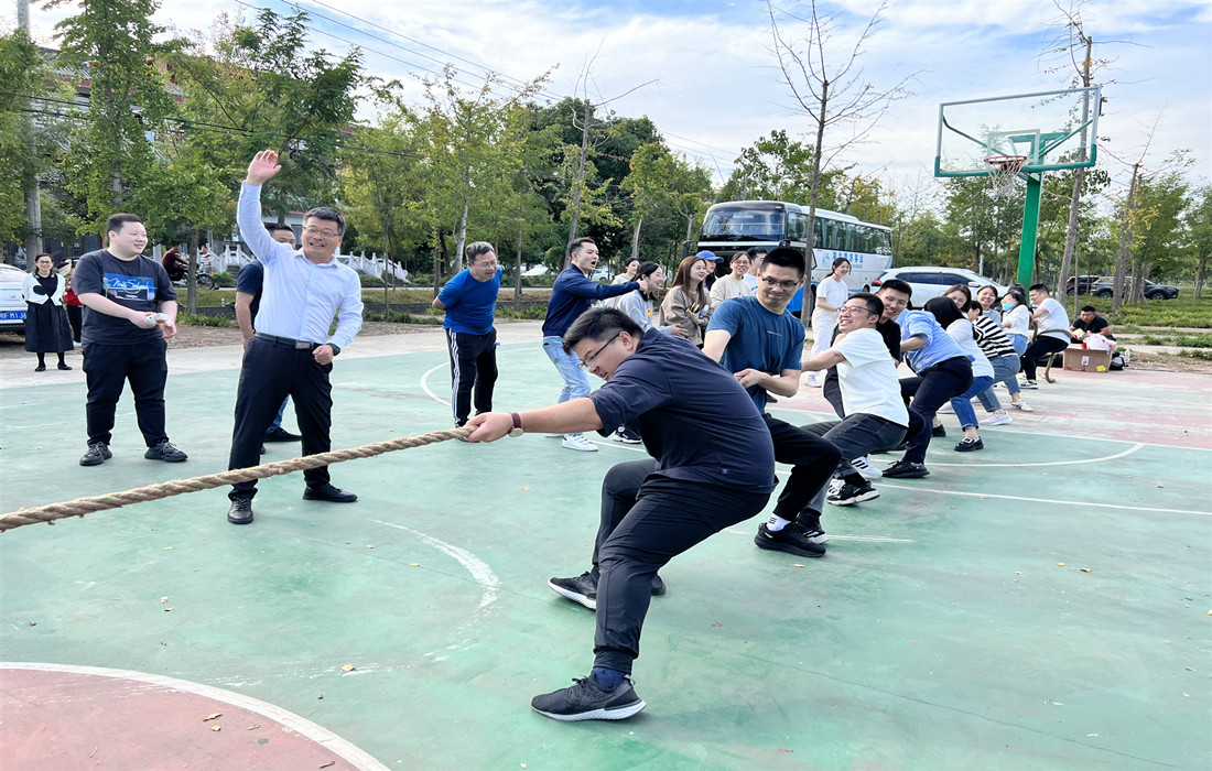 趣味运动会3.jpg 趣味运动会3.jpg