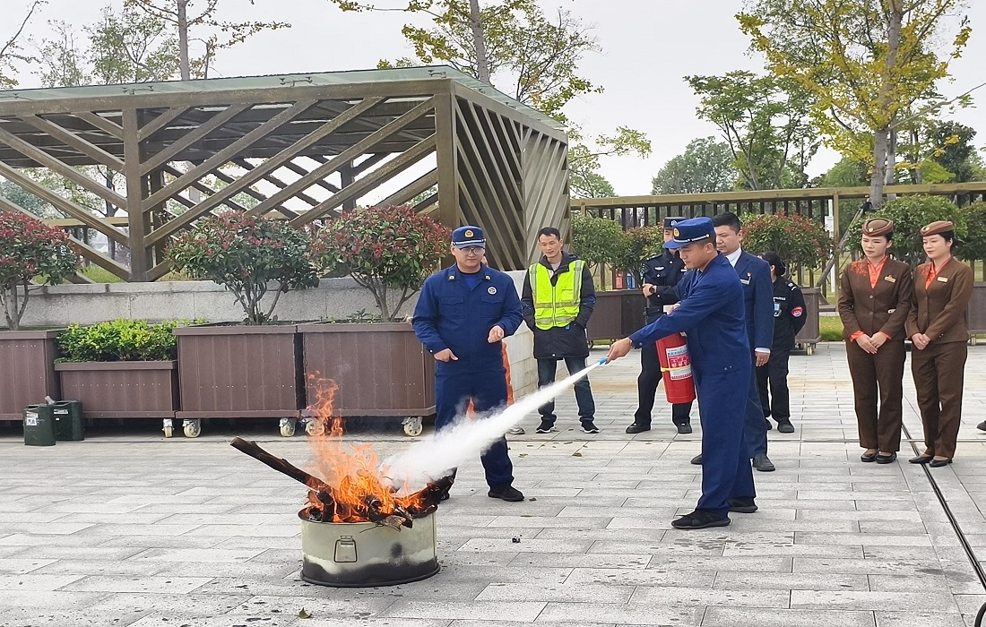 上传4.jpg 上传4.jpg